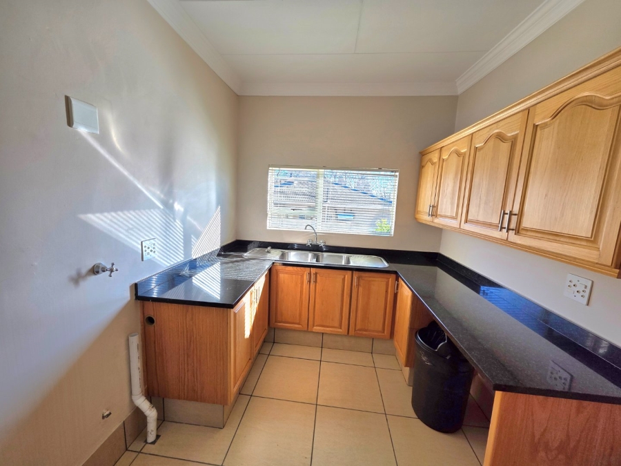 5 Bedroom Property for Sale in Eureka Free State